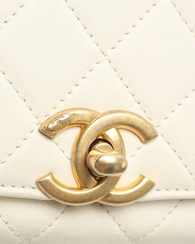 Chanel La Parisienne Flap Bag in Woven leather from A Retro Tale, photo 7 of 12