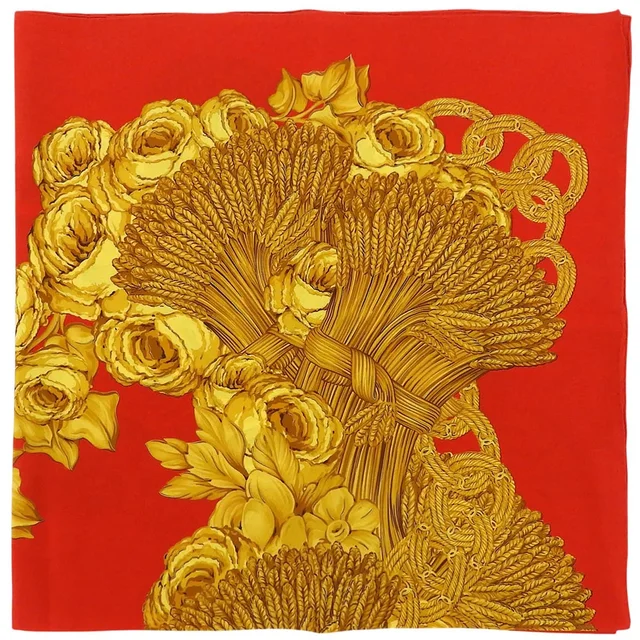 Chanel Chain Camellia Pattern Scarf Red in Red Silk from VINTAGE QOO TOKYO, photo 3 of 10