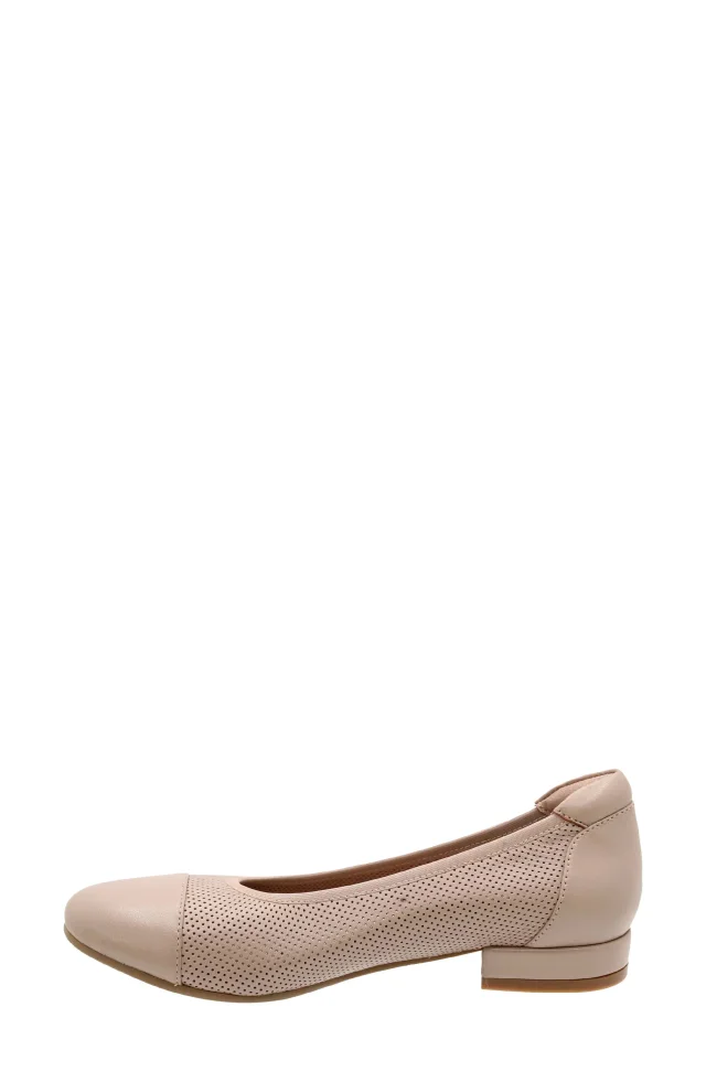 David Tate Newton Cap Toe Flat in Beige, photo 6 of 6 from Nordstrom Rack