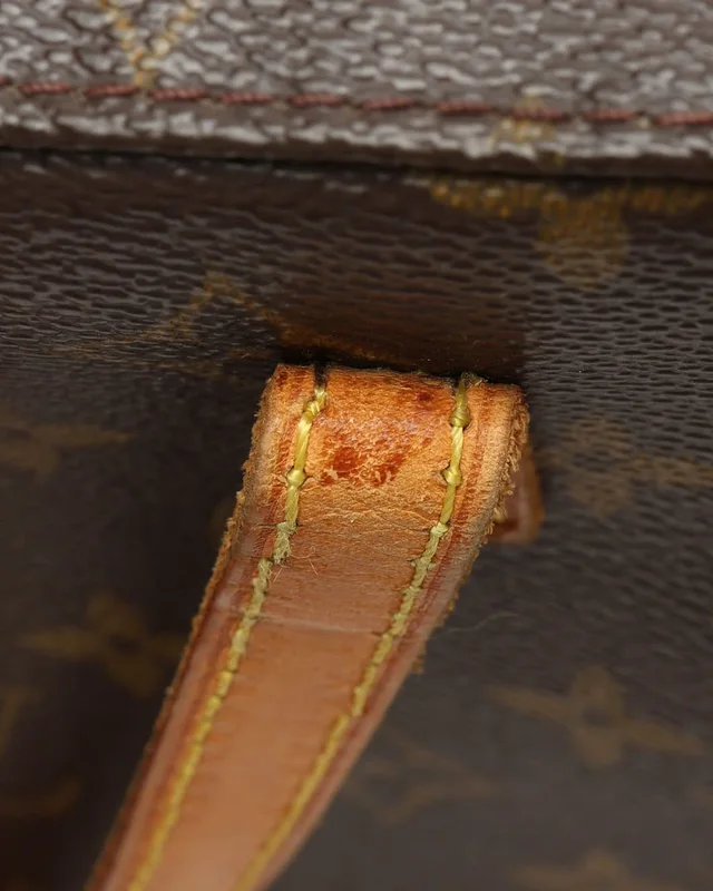 Louis Vuitton Monogram Spontini Crossbody Bag in Canvas from A Retro Tale, photo 6 of 9