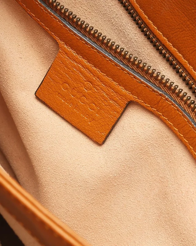 Gucci GG Marmont Accordion Shoulder Bag in Leather from A Retro Tale, photo 13 of 15