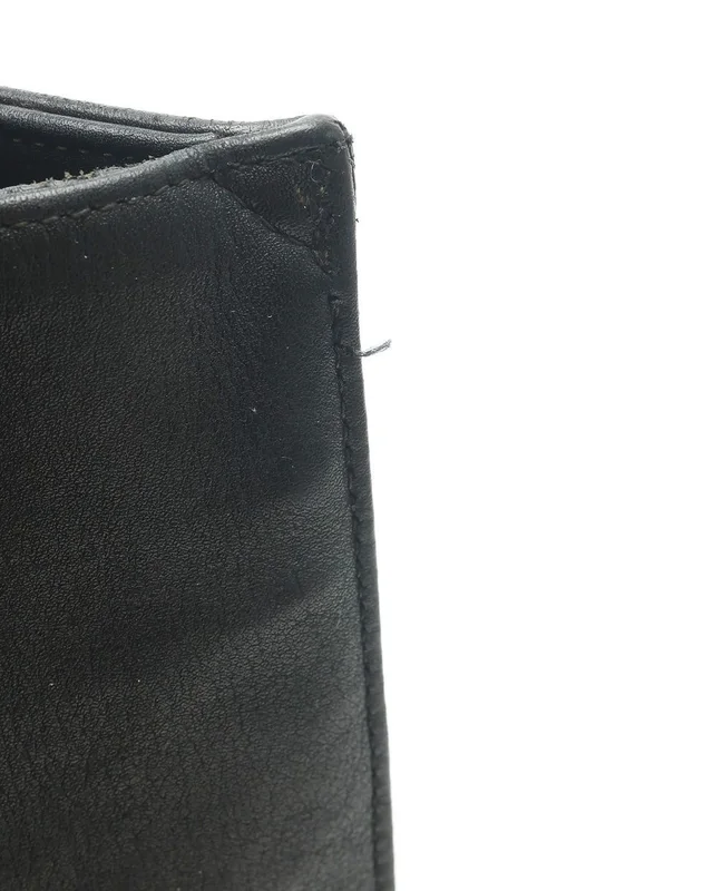 Chanel CC Chain Tote Bag in Leather from A Retro Tale, photo 9 of 17