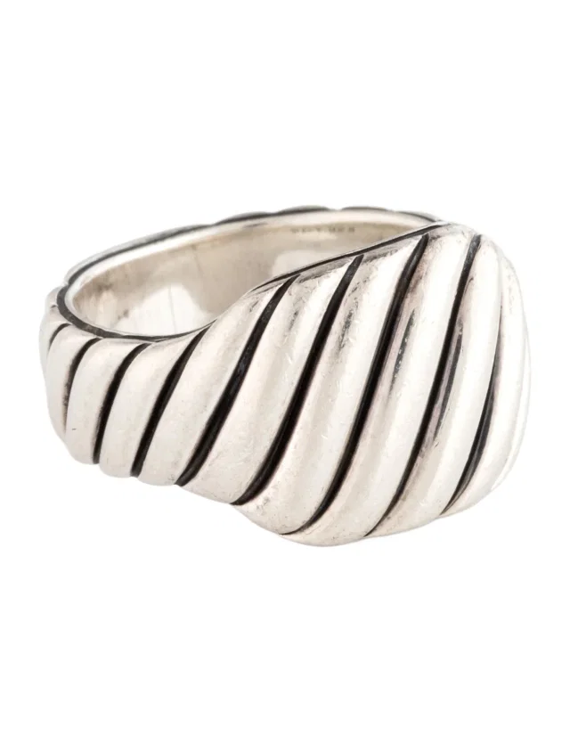 David Yurman Sculpted Cable Signet Ring in multicolor from The RealReal