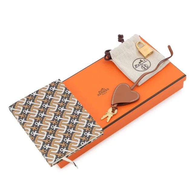 Hermès Notebook cover Carne Secret Animapolis Gold Swift Leather in Gold Swift leather from GALLERY RARE, photo 10 of 10