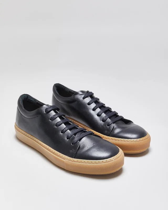 DS SS2016 Acne Studios 'Adrian' Black/Gum Calfskin Leather Low Trainers - UK7.5 in Black Calfskin from Rokit Vintage