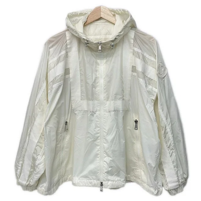 Moncler Jacket XS Aldhiba Ivory Long Sleeve Spring Summer 0 in White from The Reluxe
