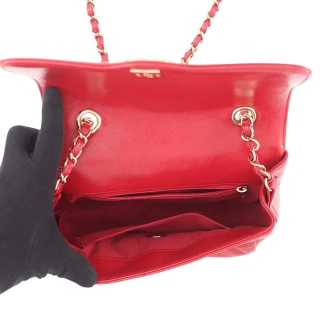 Chanel Matelasse ChainShoulder Bag Red shiny calf Size 20 in Red from GALLERY RARE, photo 5 of 14