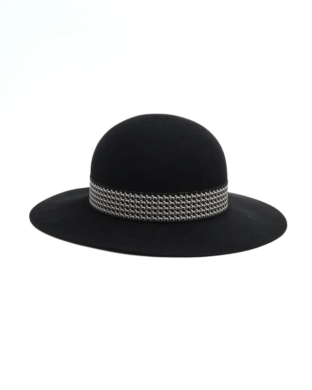 Hermès Betty Felt Fedora Hat, size 58 from A Retro Tale, photo 3 of 6