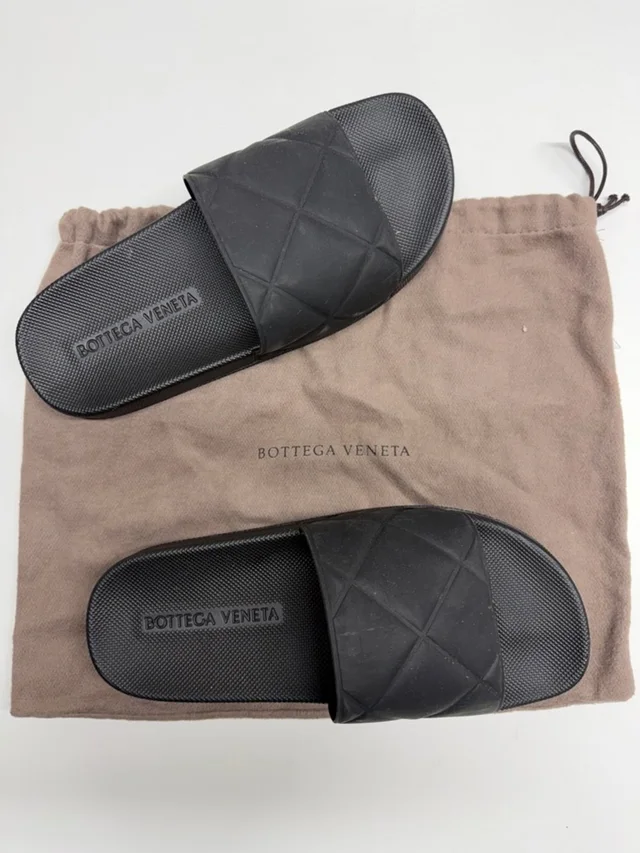 Bottega Veneta Venetaslides Slip On Sandals Rubber Shoes Quilted Black Womens Size 39 in black Woven leather from Poshmark