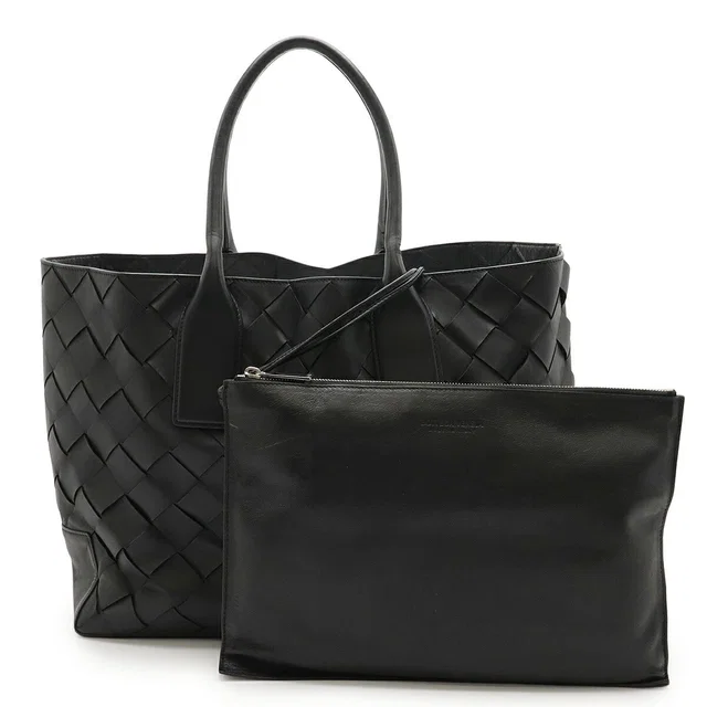 Bottega Veneta Maxi Intrecciato Leather 2way Bag in Woven leather from LuxUness