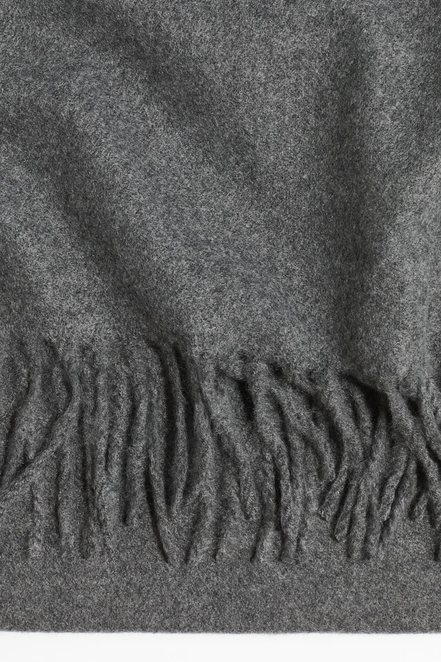 H&M Scarf, photo 2 of 2 from H&M (Canada)