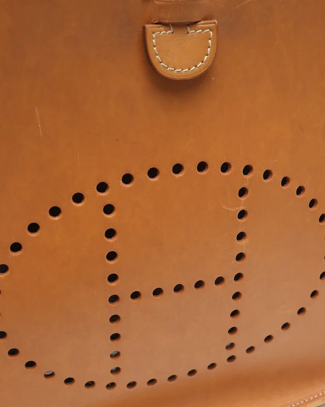 Hermès Natural Cowhide Evelyne PM Bag in Beige Leather from A Retro Tale, photo 6 of 16