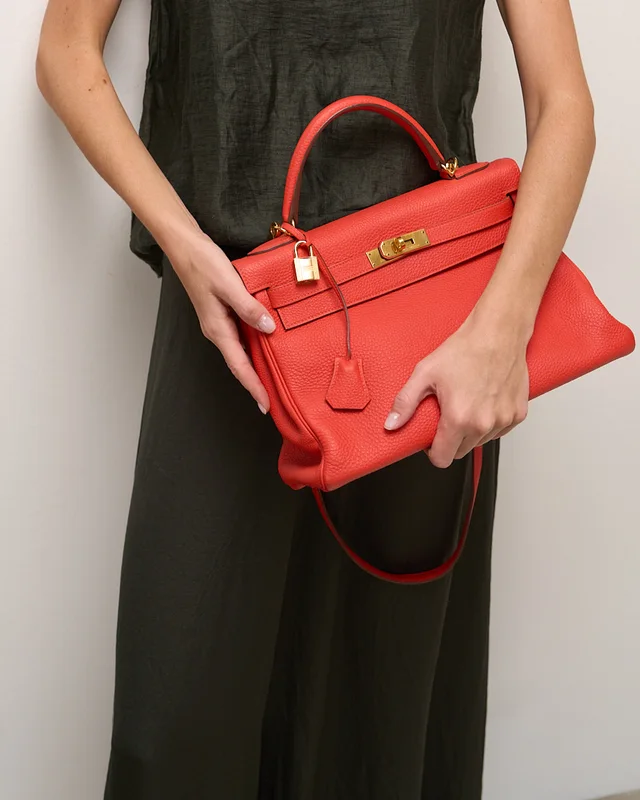 Hermès Kelly 32 Togo Bougainvillier in Pink, Red Togo leather from SACLÀB, photo 2 of 10