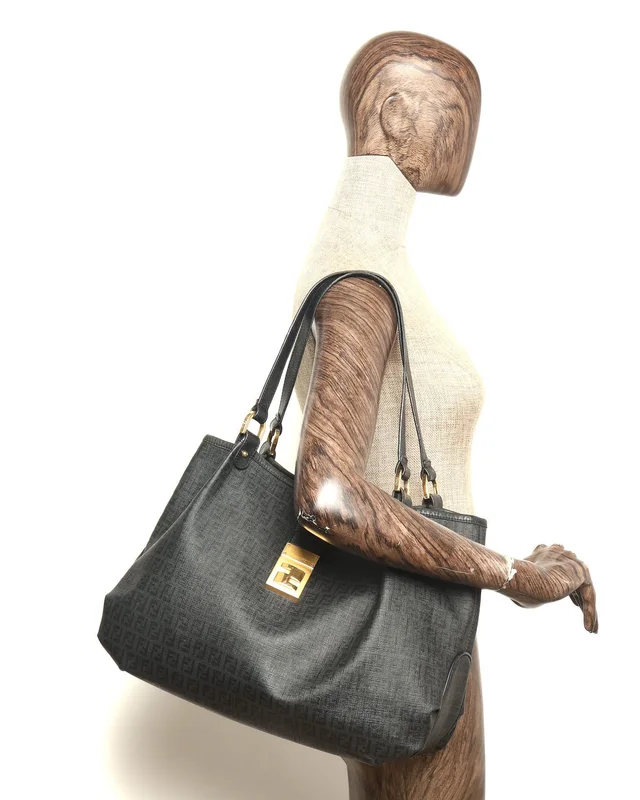 Fendi Zucchino Tote Bag in Canvas from A Retro Tale, photo 10 of 10