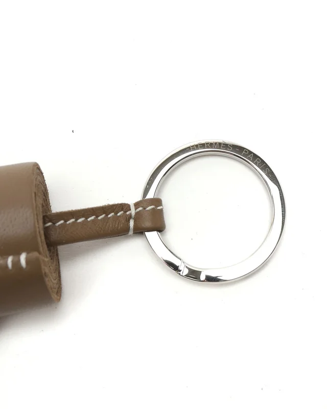 Hermès Carmen Keyring in Leather from A Retro Tale, photo 3 of 4