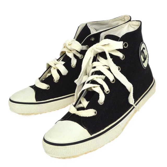 Chanel Spring 1995 Sneakers Shoes #38 in Canvas from AMORE Vintage Tokyo