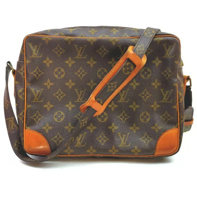 Louis Vuitton Monogram Potomac Messenger Camera Bag in Leather from Bagriculture