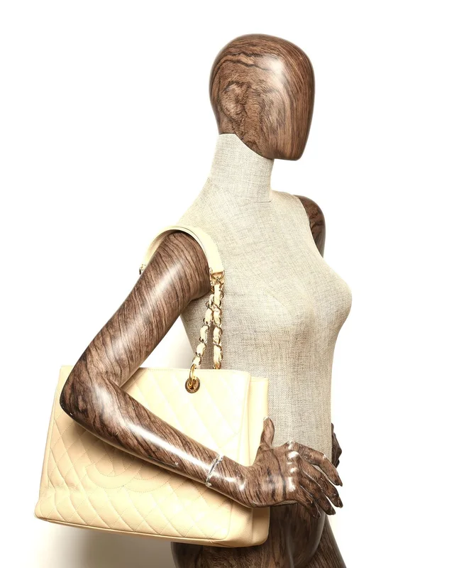 Chanel GST Grand Shopping Tote Bag in Caviar leather from A Retro Tale, photo 6 of 6