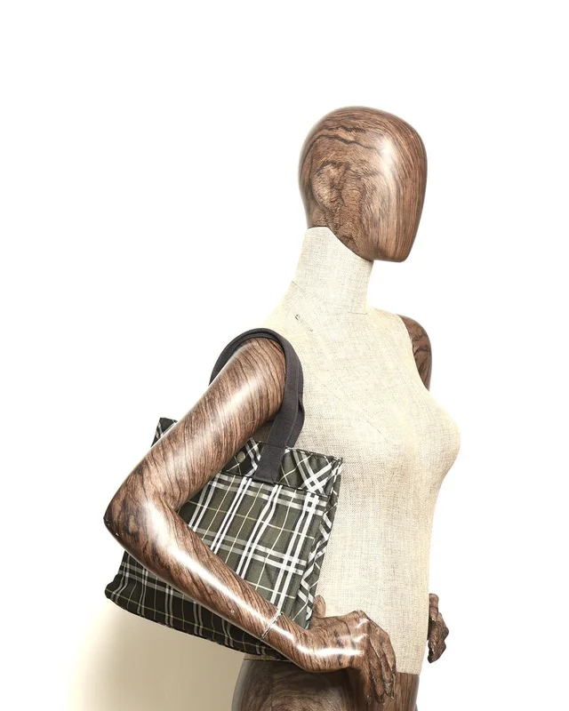 Burberry Nova Check Tote Bag from A Retro Tale, photo 12 of 12