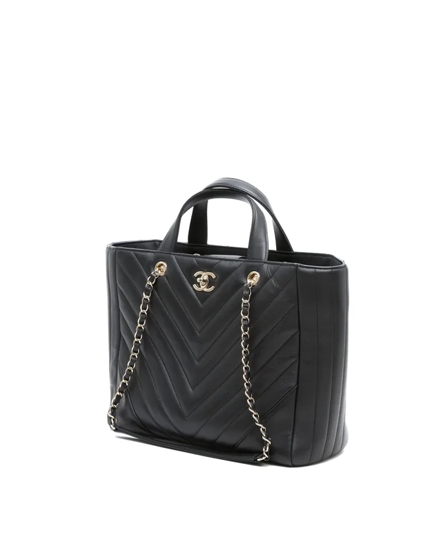 Chanel Chevron Statement Tote Bag from A Retro Tale, photo 2 of 11