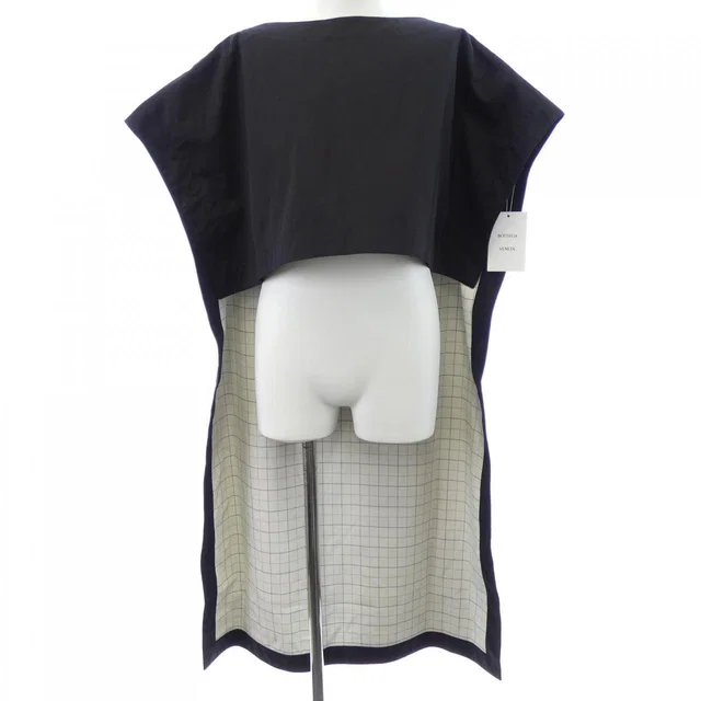 Bottega Veneta Wool Poncho in Wool from LuxUness