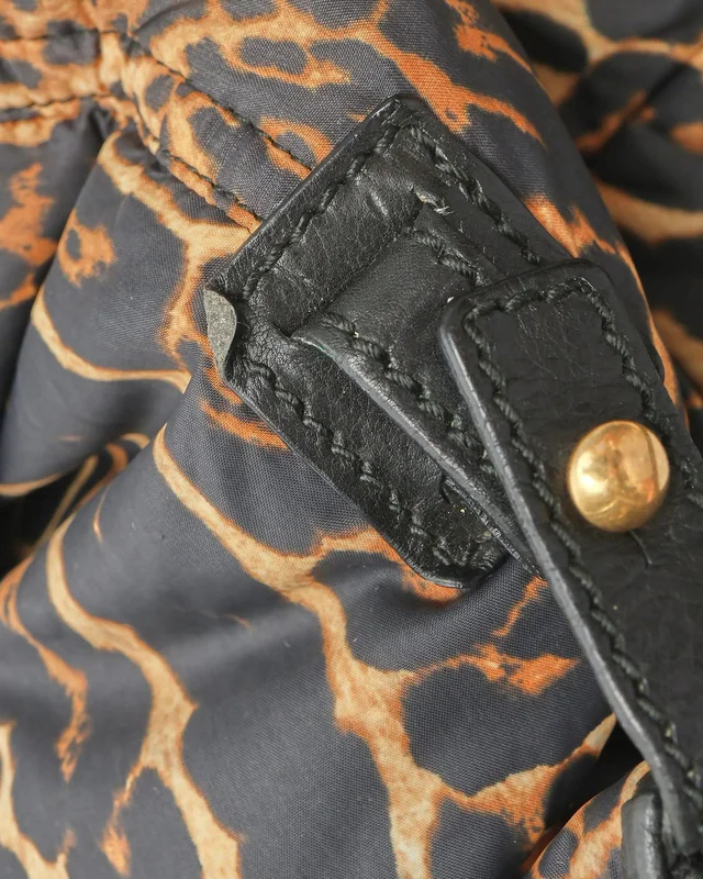 Saint Laurent Easy Y Tote Bag in Nylon from A Retro Tale, photo 6 of 8