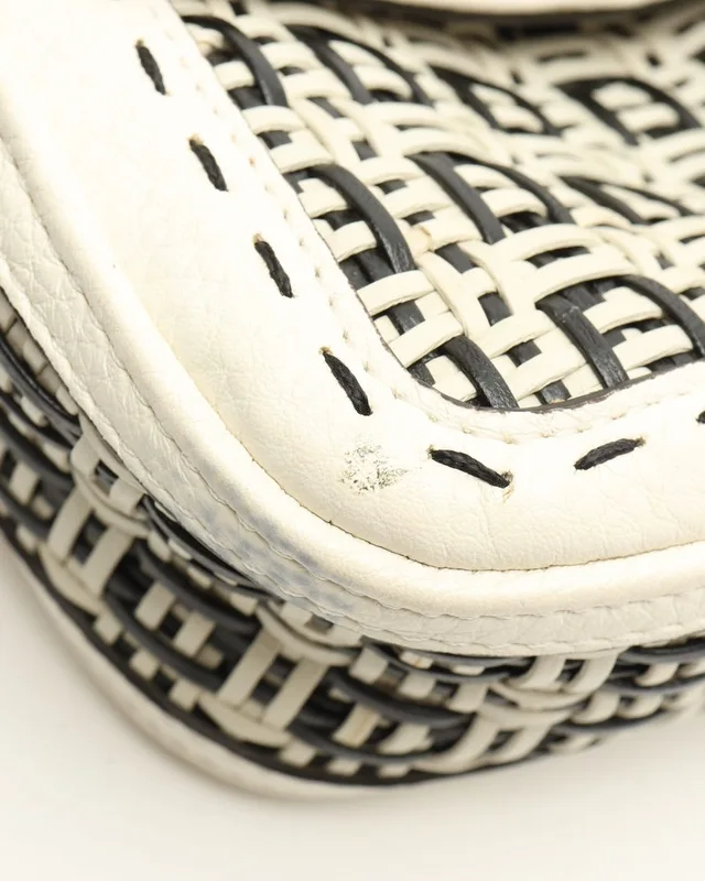 Fendi Zucchino Baguette Woven Bag in Woven leather from A Retro Tale, photo 7 of 9