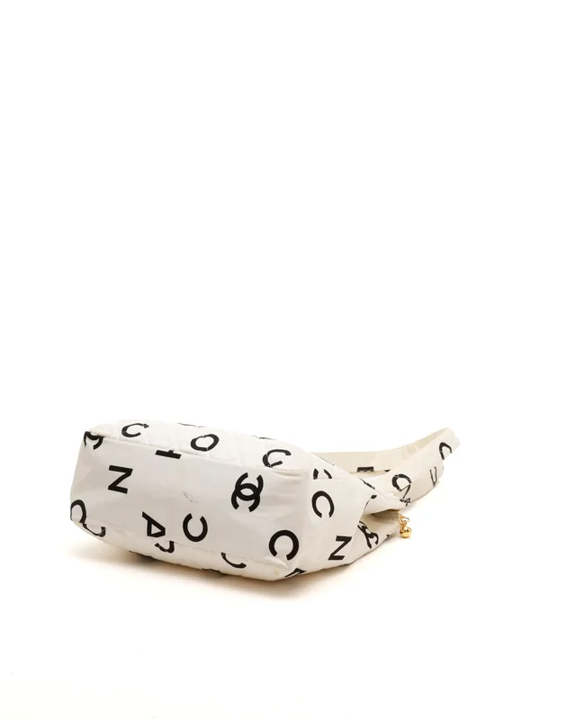 Chanel CC Icon Tote Bag in Canvas from A Retro Tale, photo 5 of 9