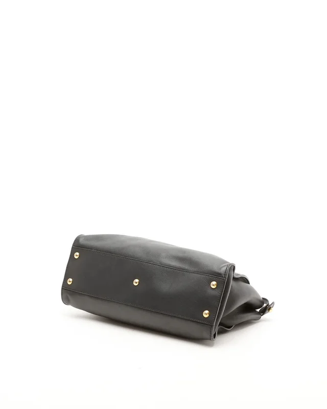 Fendi Medium Peekaboo Bag in Caviar leather from A Retro Tale, photo 5 of 13