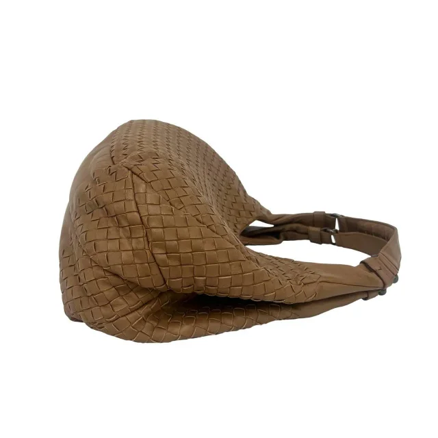 Bottega Veneta Intrecciato Leather Tote Bag in Brown Woven leather from LuxUness, photo 4 of 5