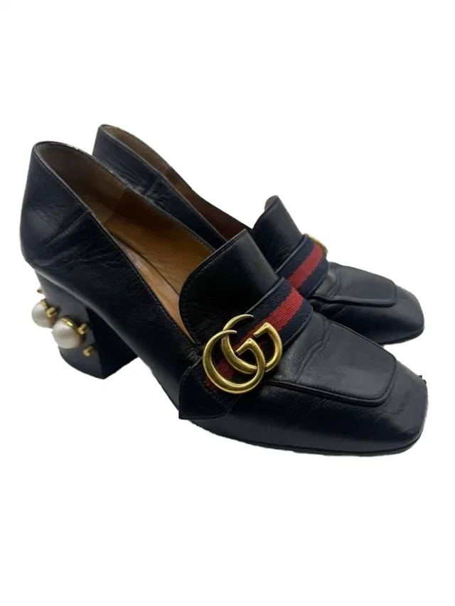 Gucci Mid-Heel Loafer Black leather size 37 in Black Leather from Oxfam Online Shop