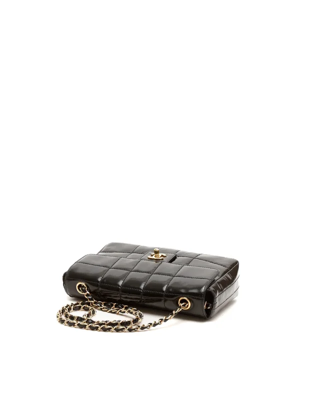 Chanel Medium Patent Chocolate Bar Bag in Brown Patent leather from A Retro Tale, photo 4 of 10