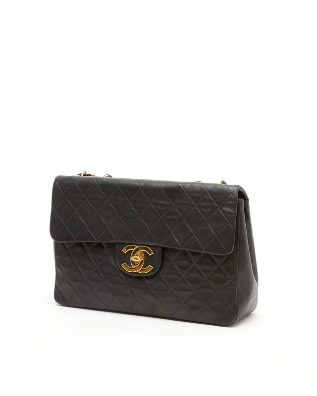 Chanel Classic Maxi Single Flap Bag in Lambskin from A Retro Tale, photo 2 of 12