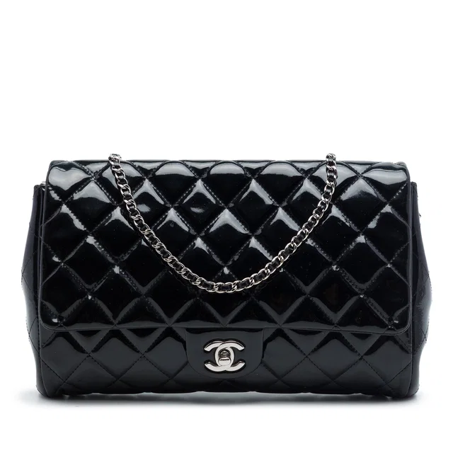 Black Chanel CC Quilted Patent Flap Clutch with Chain Shoulder Bag in Black Patent leather from Designer Revival
