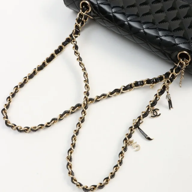 Chanel Circa 2009 Patent Multicharm CC Turnlock Chain Bag Black in Black Patent leather from VINTAGE QOO TOKYO, photo 12 of 13