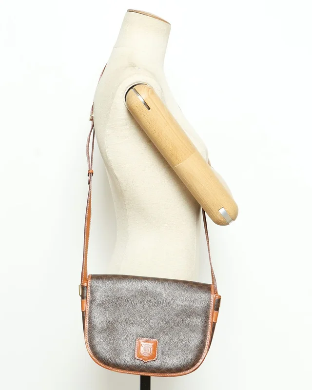 Celine Macadam Shoulder Bag in Canvas from A Retro Tale, photo 7 of 10