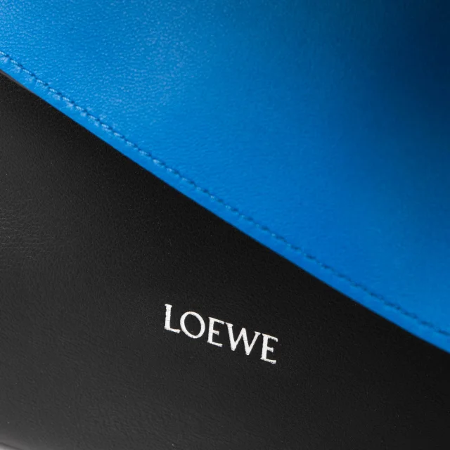 Loewe Medium Millefeuille Flamenco Clutch in Black Calfskin from Labellov, photo 6 of 8