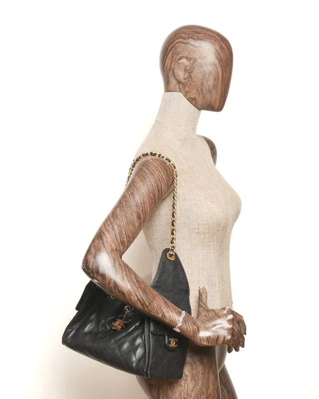 Chanel Small Caviar 25 Bag in Caviar leather from A Retro Tale, photo 10 of 10