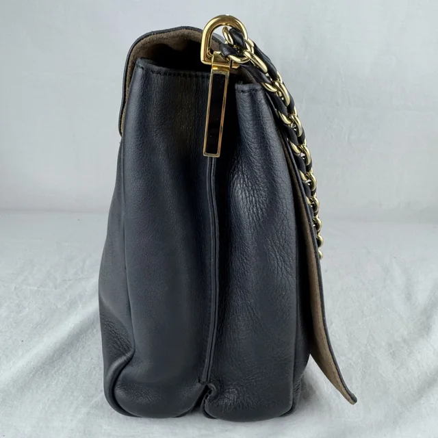 Fendi Pequin Large Claudia Shoulder Bag in Calfskin leather, Metal from Reowned, photo 5 of 17