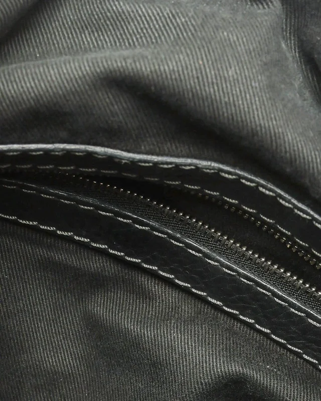 Chloé Paddington Hobo Bag in Caviar leather from A Retro Tale, photo 10 of 12