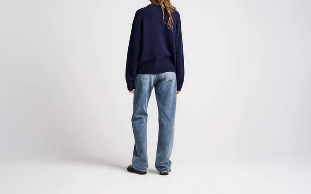 J.W.Anderson V-neck knitwear, photo 3 of 5 from SENSER