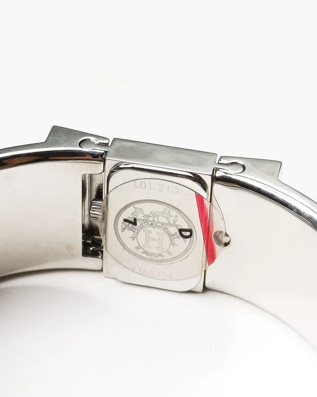 Hermès Loquet 19mm Ref L01.201 Full Set Watch in Leather from A Retro Tale, photo 8 of 8