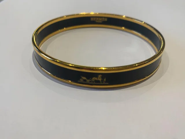 Hermès Slim Black Enamel Bangle in Black from HEWI