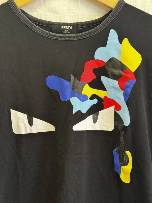 Fendi Monster Eyes Men's T-Shirt Black Size: S in Black from Oxfam Online Shop, photo 3 of 4