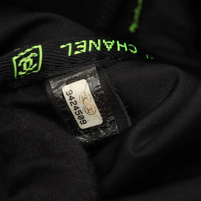 Chanel Sports Line Nylon Rubber Shoulder Bag in Black Nylon from LuxUness, photo 5 of 10