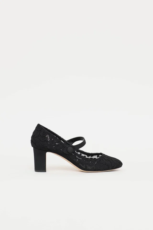 Dolce & Gabbana Lace Mary Jane Pump in Leather from VSP Consignment