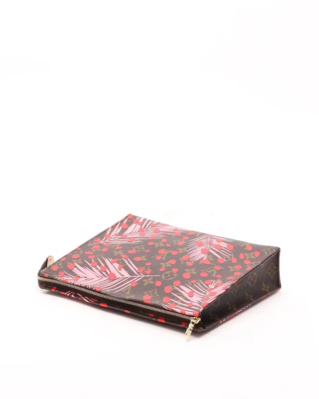 Louis Vuitton Monogram Jungle Dot Toiletry Pouch 25 in Coated canvas from A Retro Tale, photo 5 of 8