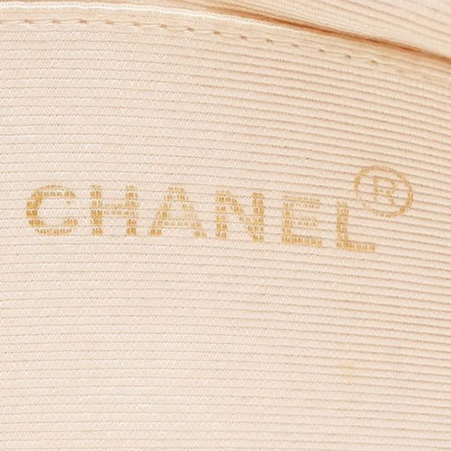 Chanel Quilted CC Lips Tote Bag in Canvas from A Retro Tale, photo 9 of 13
