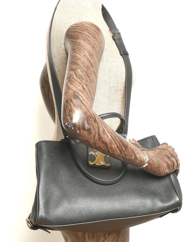 Celine 2023s Medium Appoline Trio Bag in Caviar leather from A Retro Tale, photo 9 of 9