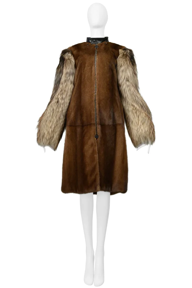 Balenciaga By Demna Gvasalia Mink & Fox Fur Coat With Detachable Collar 2016 in Silk from Resurrection Vintage, photo 11 of 14
